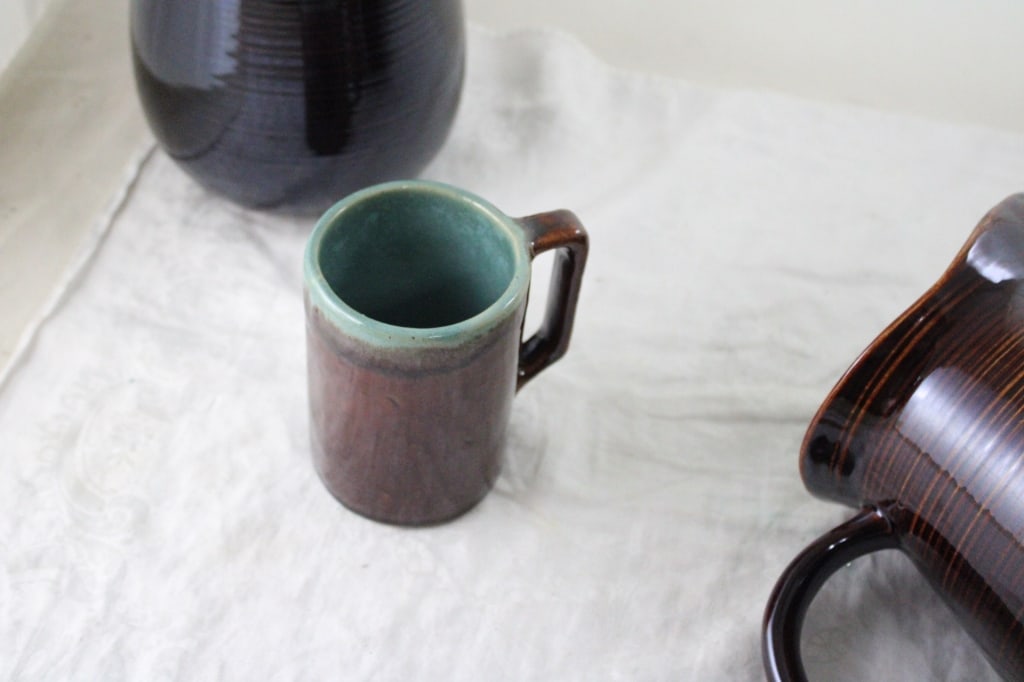 Red Wing Village Green Pitchers & Mug - 11