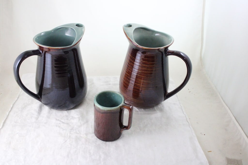 Red Wing Village Green Pitchers & Mug (1 of 14)