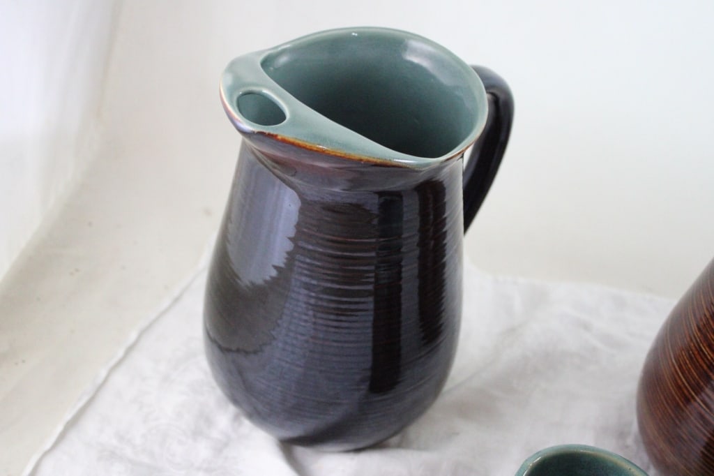 Red Wing Village Green Pitchers & Mug - 3