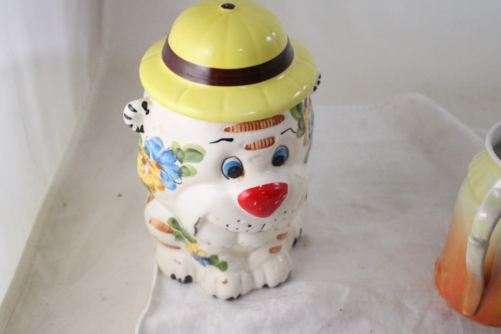 Bavaria Pitcher, Red Wing Custard Cup & More - 18
