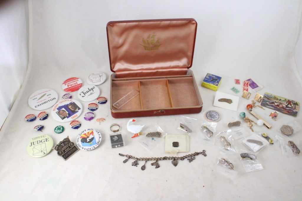 American Poultry Association Pins, Pinbacks & More: American Poultry Association Pins, Pinbacks & More - Political Pinbacks, Tie Tacks, Cufflinks, Pocket Tape Measure, Charm Bracelet, Stamps, Marbles in Dresser Box. Lot Size 9" x 6" x 2". 3 Lbs. All in
