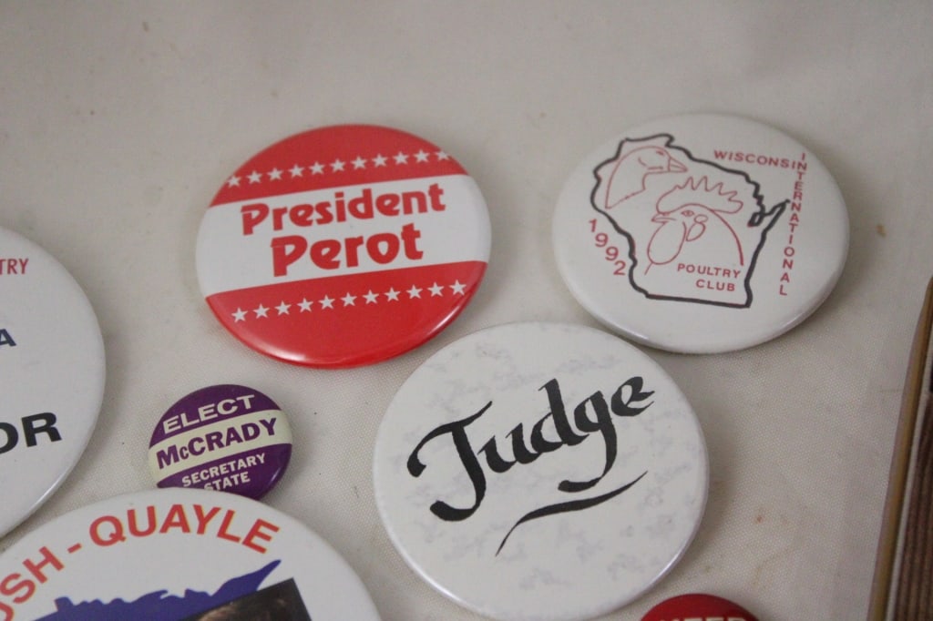American Poultry Association Pins, Pinbacks & More - 6