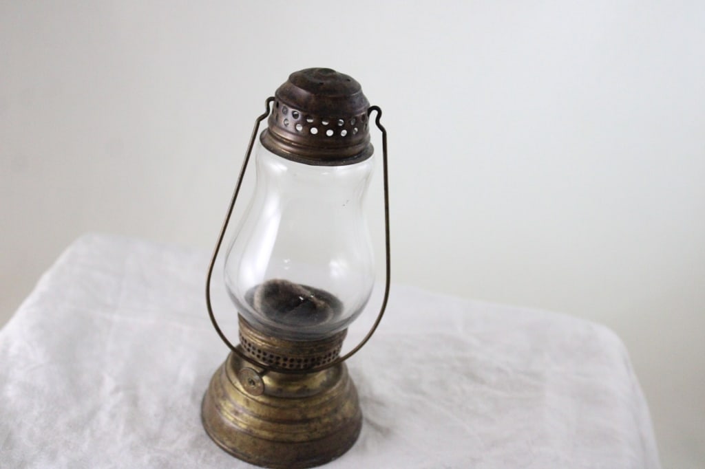 Antique Brass Skater's Lantern 7" Waterbury CT - 3