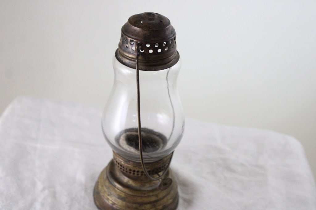 Antique Brass Skater's Lantern 7" Waterbury CT - 4