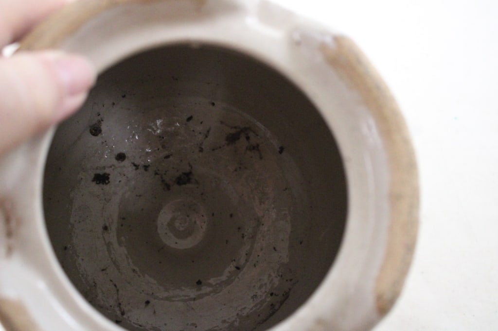 Jamesway Stoneware Chicken Waterer - 7