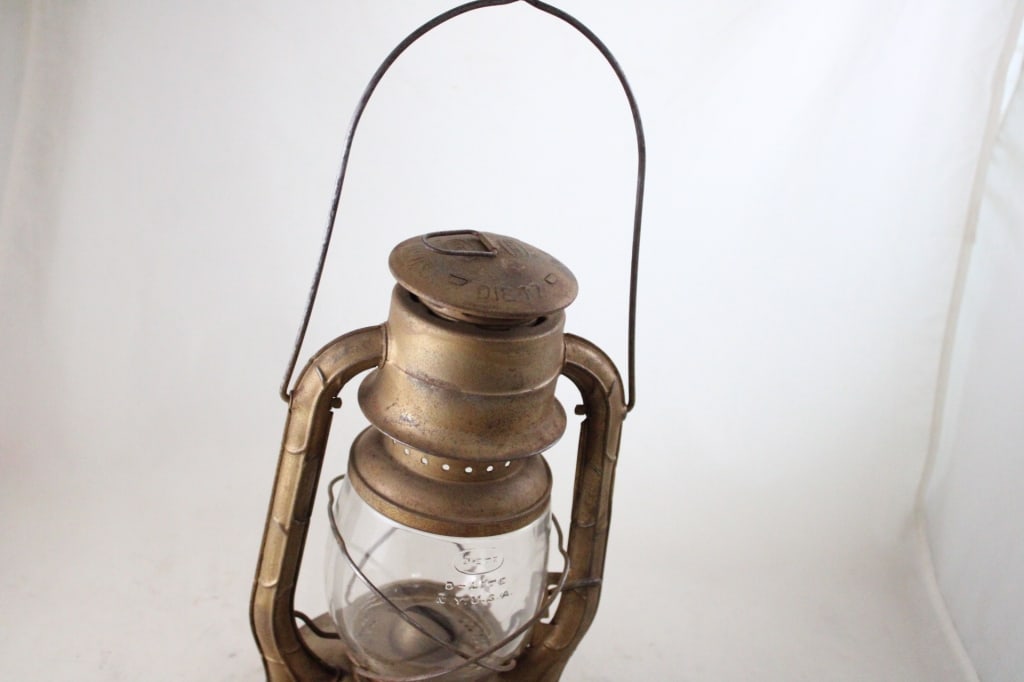 Dietz D-Lite #2 Lantern - 4