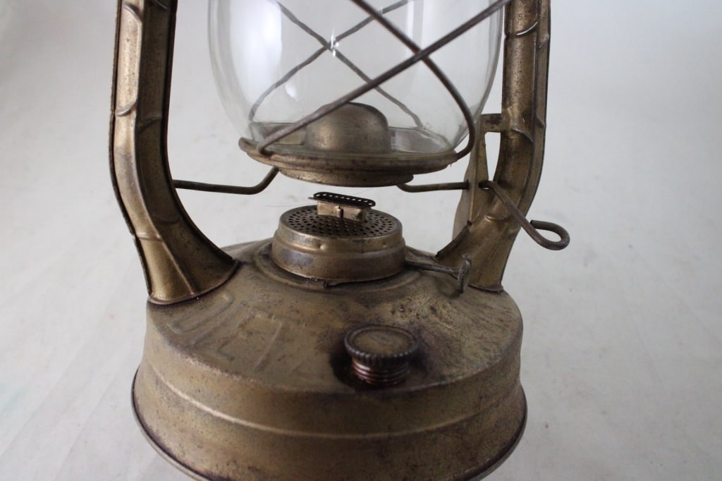 Dietz D-Lite #2 Lantern - 9