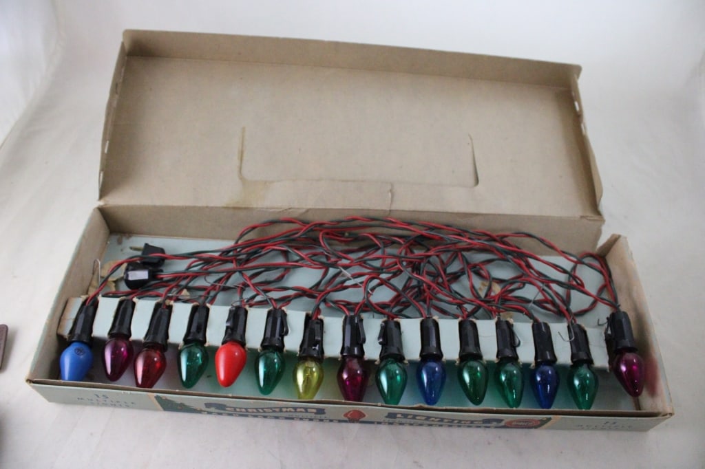 3 Sets Christmas Lights Paramount & Dialco - 14