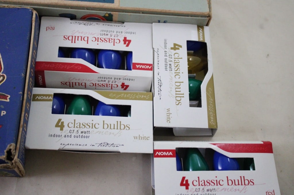 3 Sets Christmas Lights Paramount & Dialco - 2