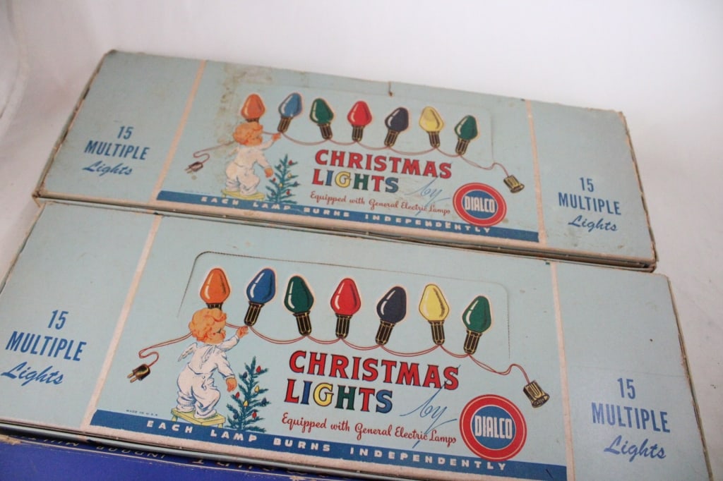 3 Sets Christmas Lights Paramount & Dialco - 4