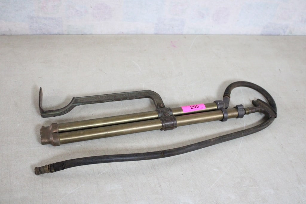 Brass Meyers Hand Bilge Navigational Pump: Brass Meyers Hand Bilge Navigational Pump - Vintage Bilge Navigational Pump. Lot Size 27" x 9" x 3". 6 Lbs. All information and photos, which are part of the description, are intended to be as