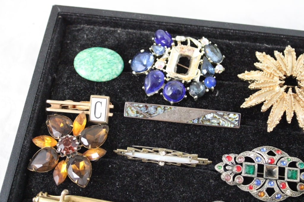 Costume Estate Jewelry, Pins and More - 14