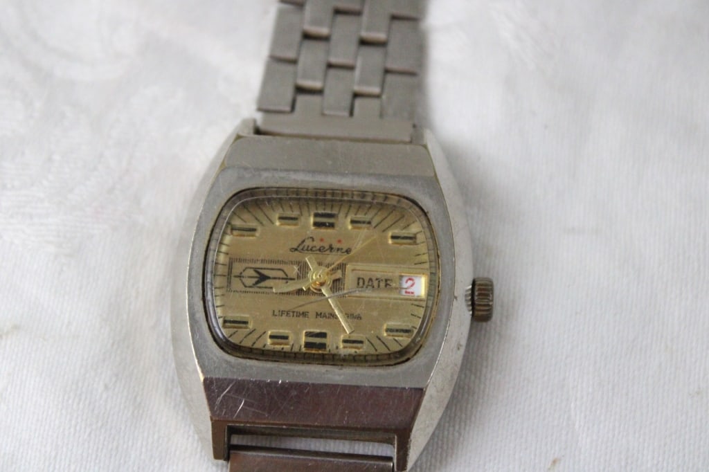Watches Bulova 10kt GF, Others, Bands, Pins & More - 2
