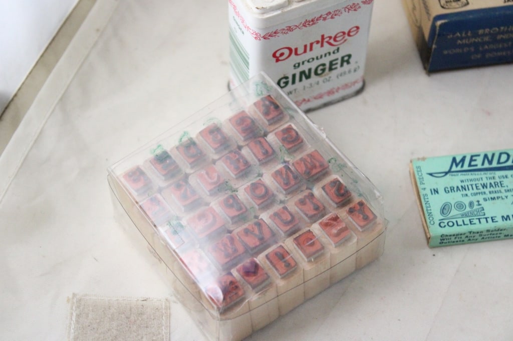 Vintage Advertising Tins, Boxes, Cases & More - 2