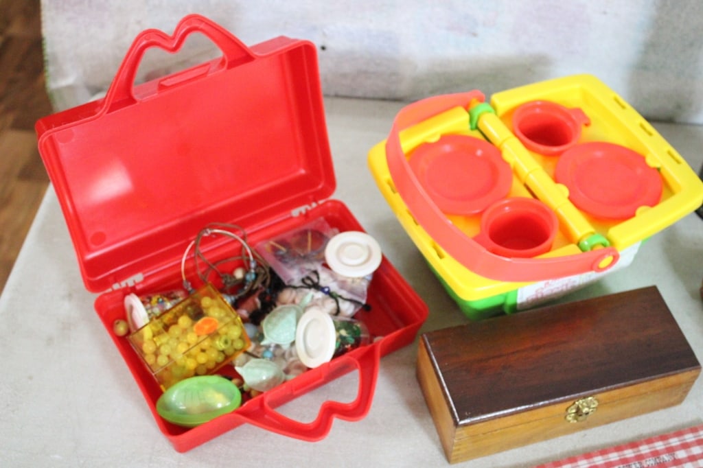 Child's Books, Toys, Games, Carved Birds & More - 3