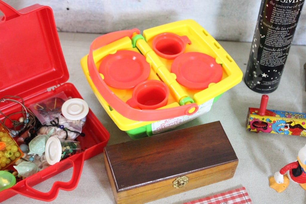Child's Books, Toys, Games, Carved Birds & More - 4