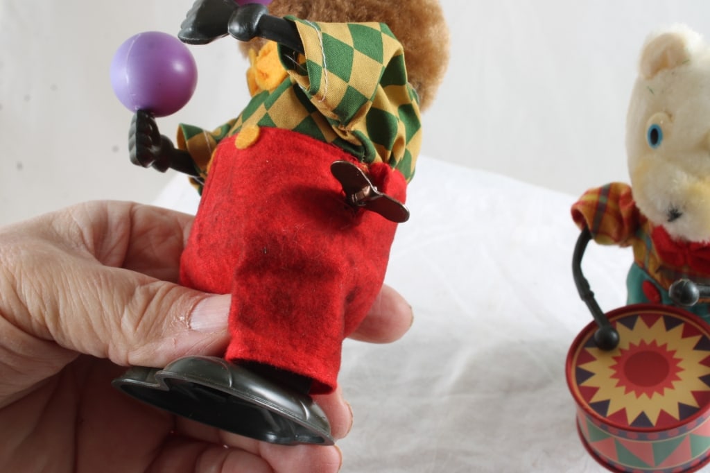 2 Windup Bear Toys Playing Drums & Maracas - 4