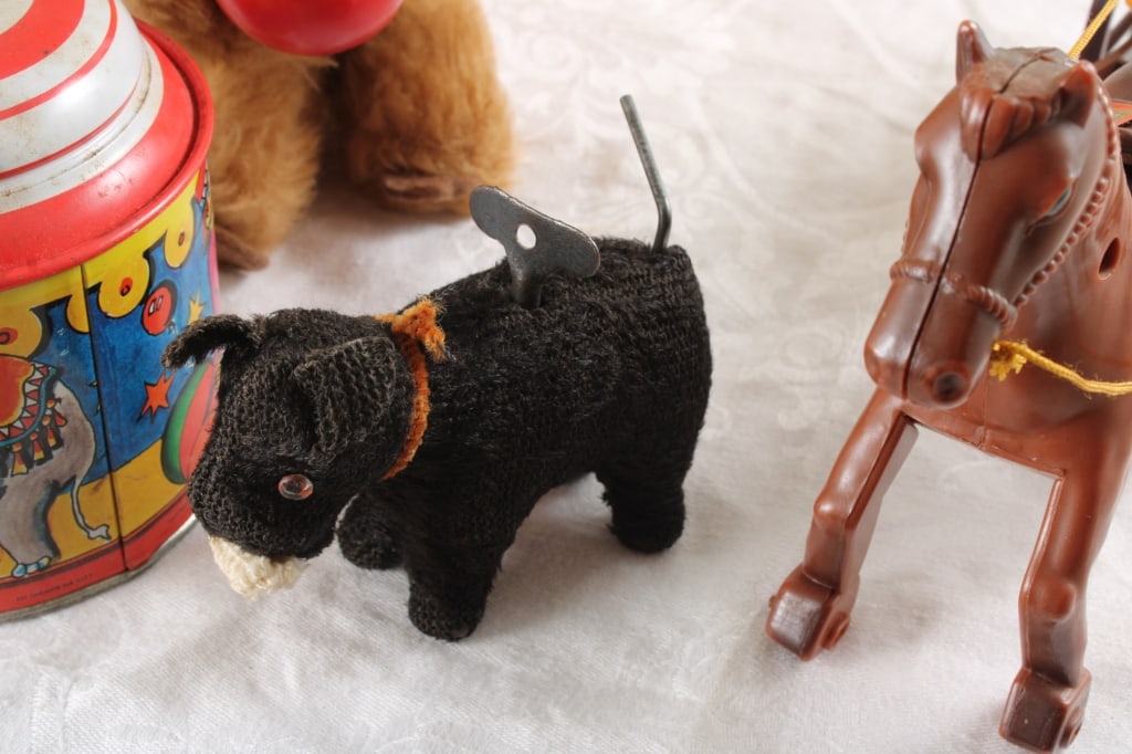 German Windup Music Toy, Wind Up Bear & More - 2