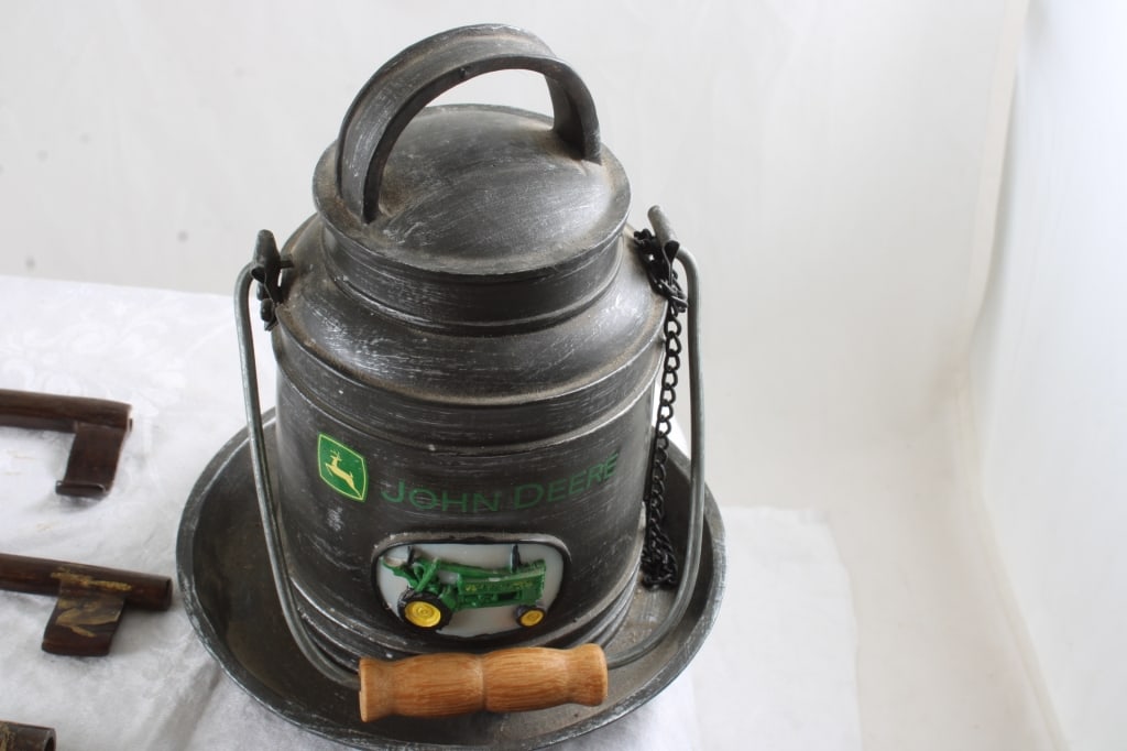 John Deere Bird Feeder, Jailer Large Skeleton Keys - 2