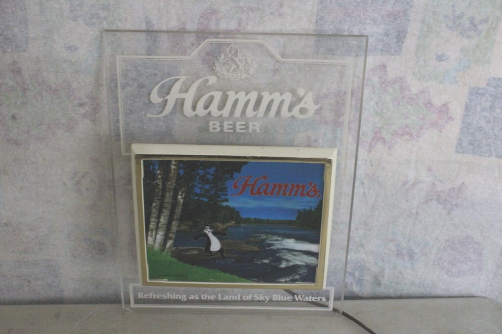 Hamm's Beer Lighted Sign 1980's Bear Toe in Water - 2