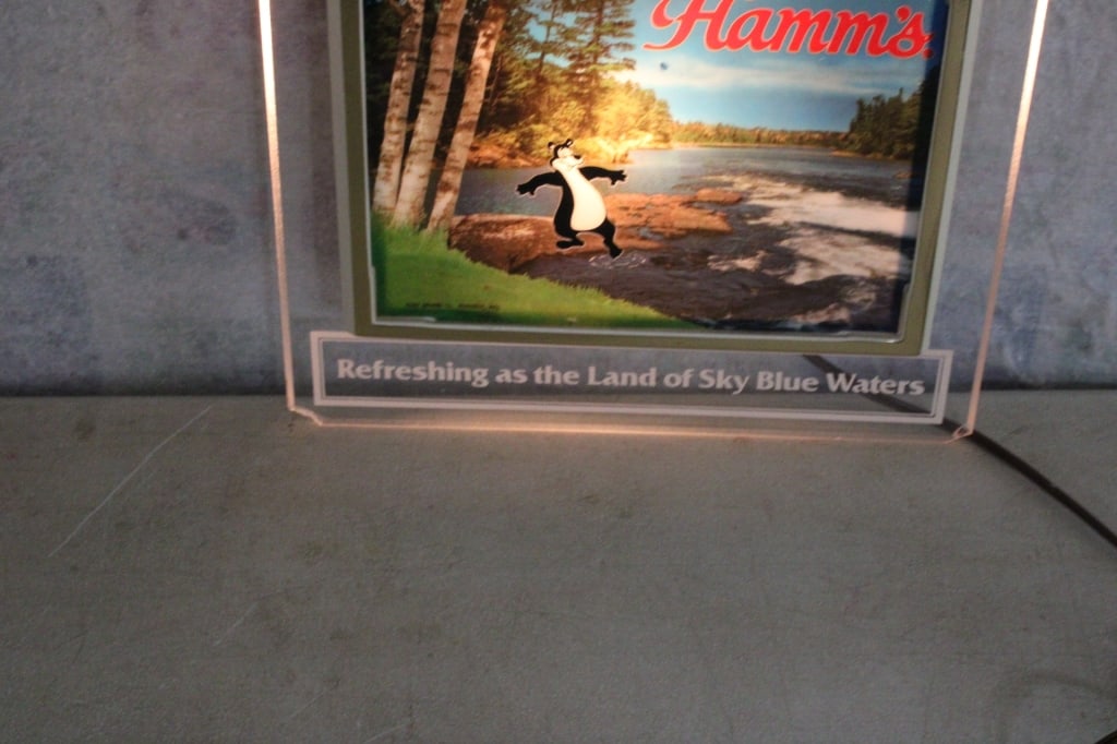 Hamm's Beer Lighted Sign 1980's Bear Toe in Water - 6