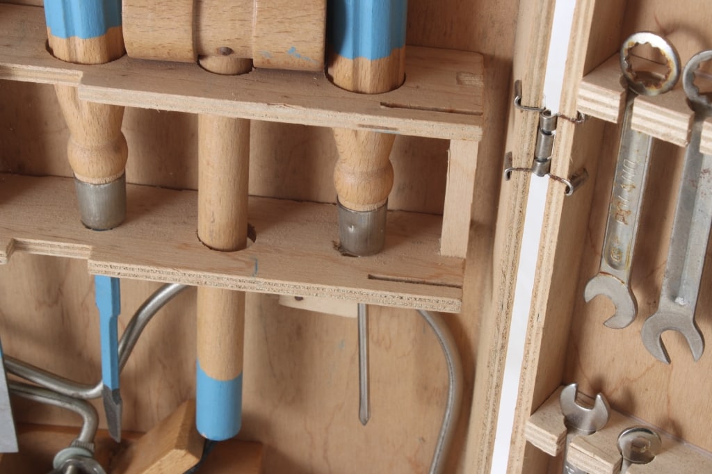 Popular Mechanics Child's Tools in Wood Case - 10