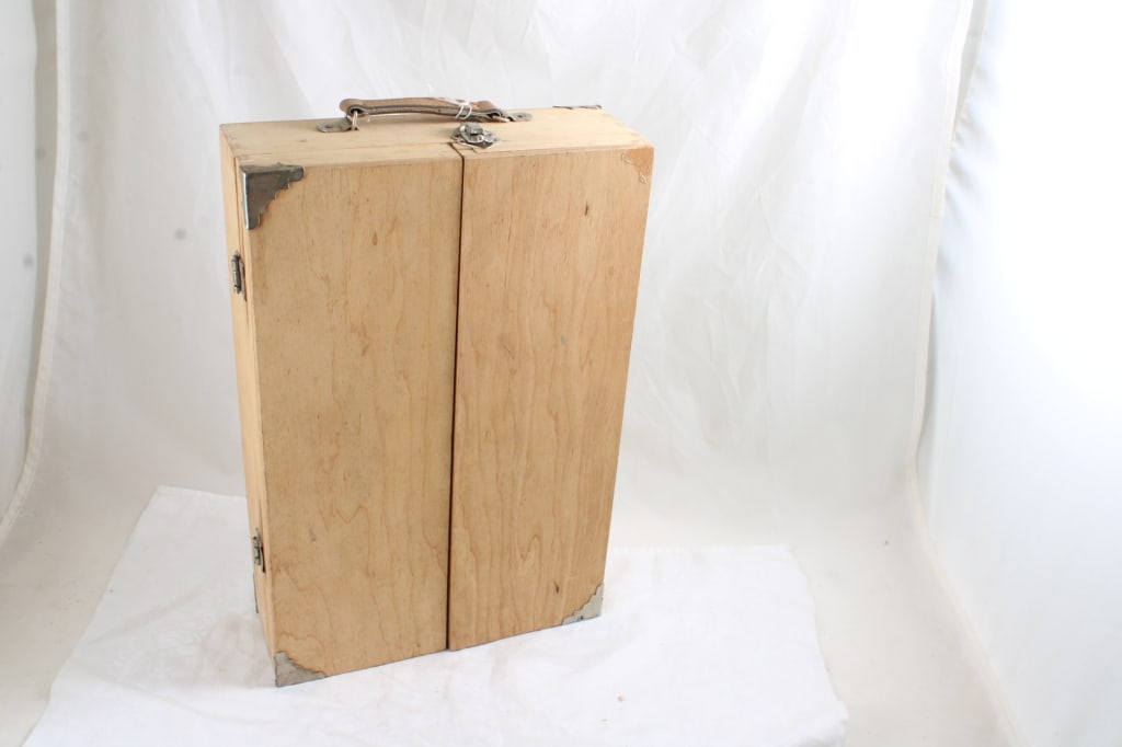 Popular Mechanics Child's Tools in Wood Case - 16
