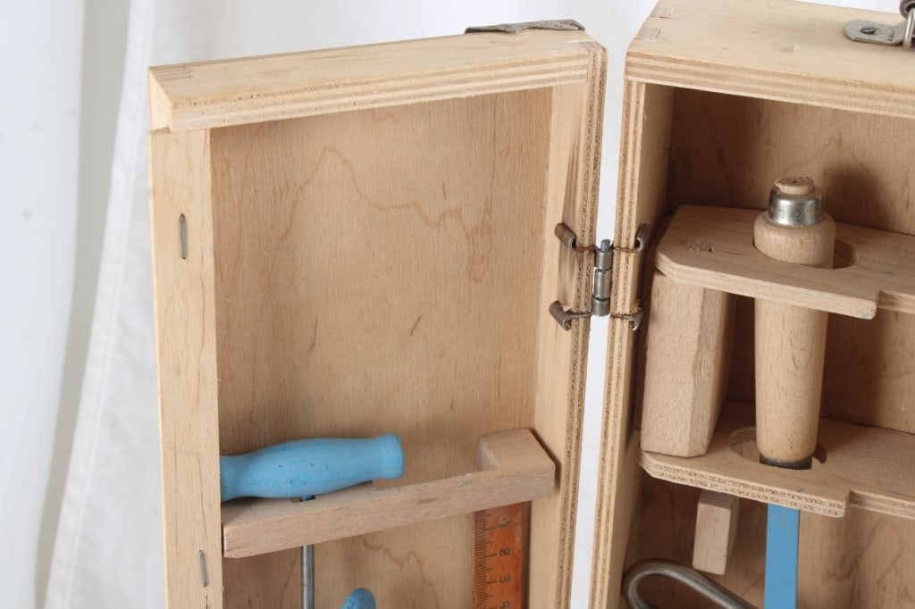 Popular Mechanics Child's Tools in Wood Case - 2