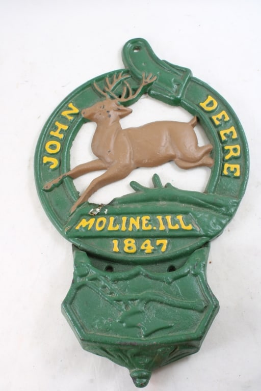 John Deere Cast Iron Farmhouse Wall Pocket: John Deere Cast Iron Farmhouse Wall Pocket - Lot Size 17" x 10" x 2". 9 Lbs. All information and photos, which are part of the description, are intended to be as accurate as possible, but errors are