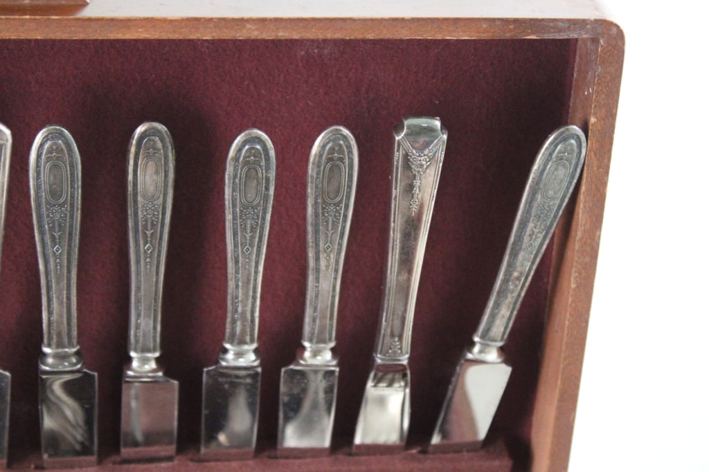Silverplate Flatware Variety Makers and Patterns - 4