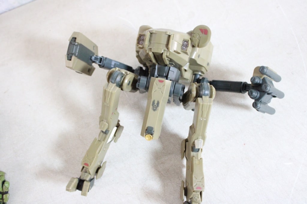 Halo Ghost Mantis Covenant and 2 Figures - 11