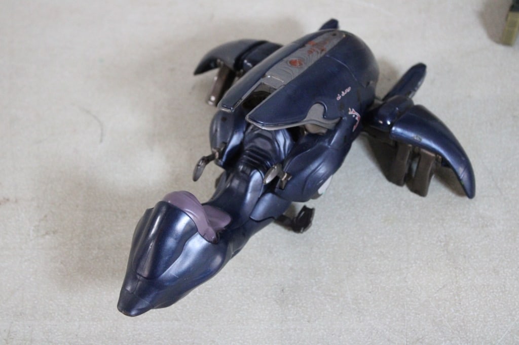 Halo Ghost Mantis Covenant and 2 Figures - 3