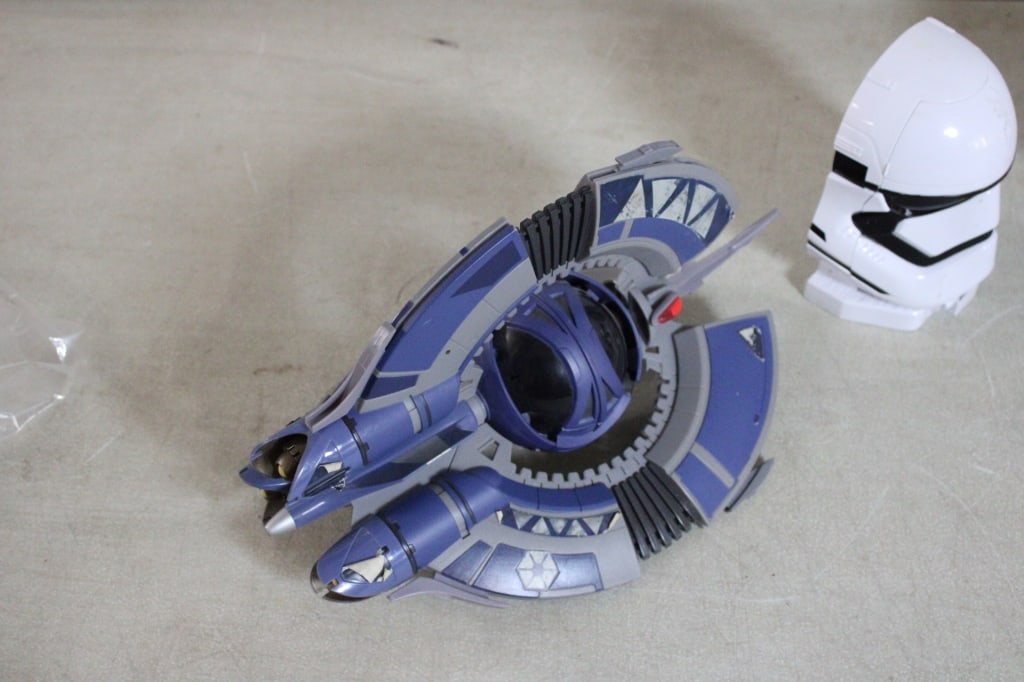 Star Wars Toys & Micro Machines Cases - 4