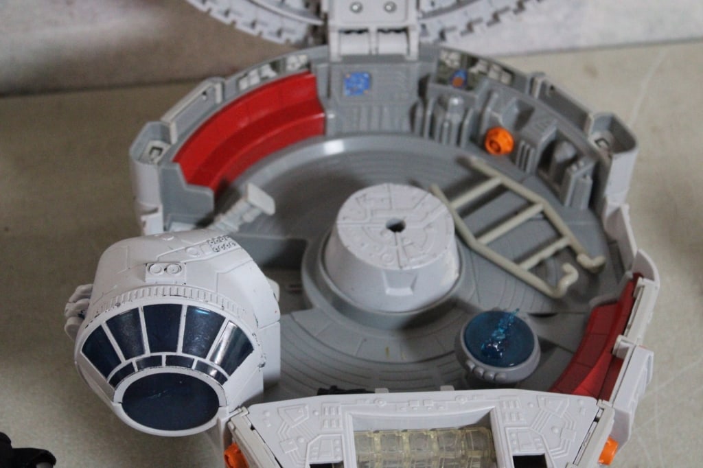 Playskool Star Wars Millenium Falcons & Figures - 14