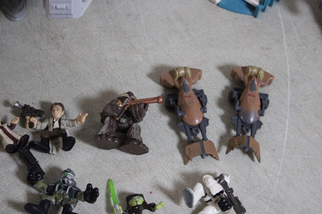 Playskool Star Wars Millenium Falcons & Figures - 9
