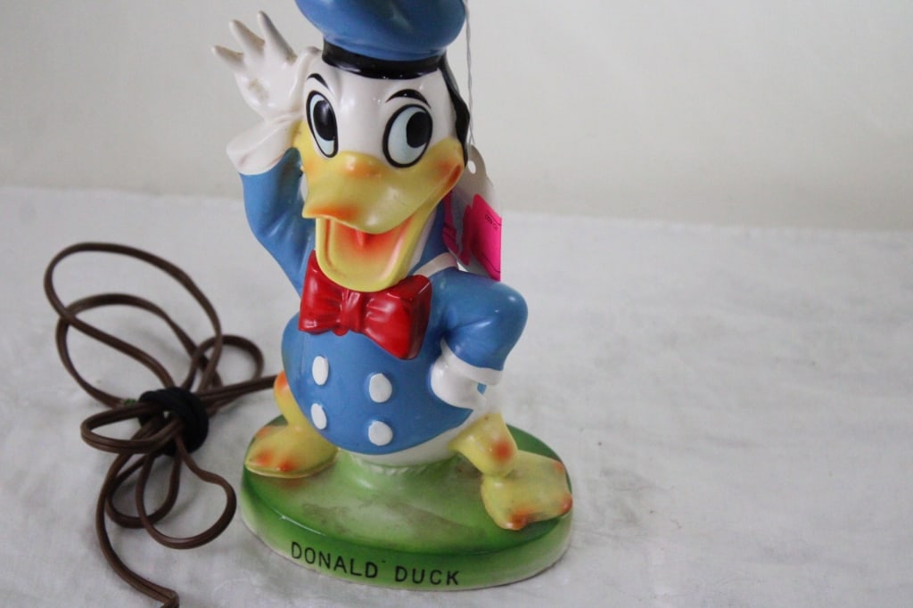 Vintage Walt Disney Donald Duck Lamp & Shade - 3
