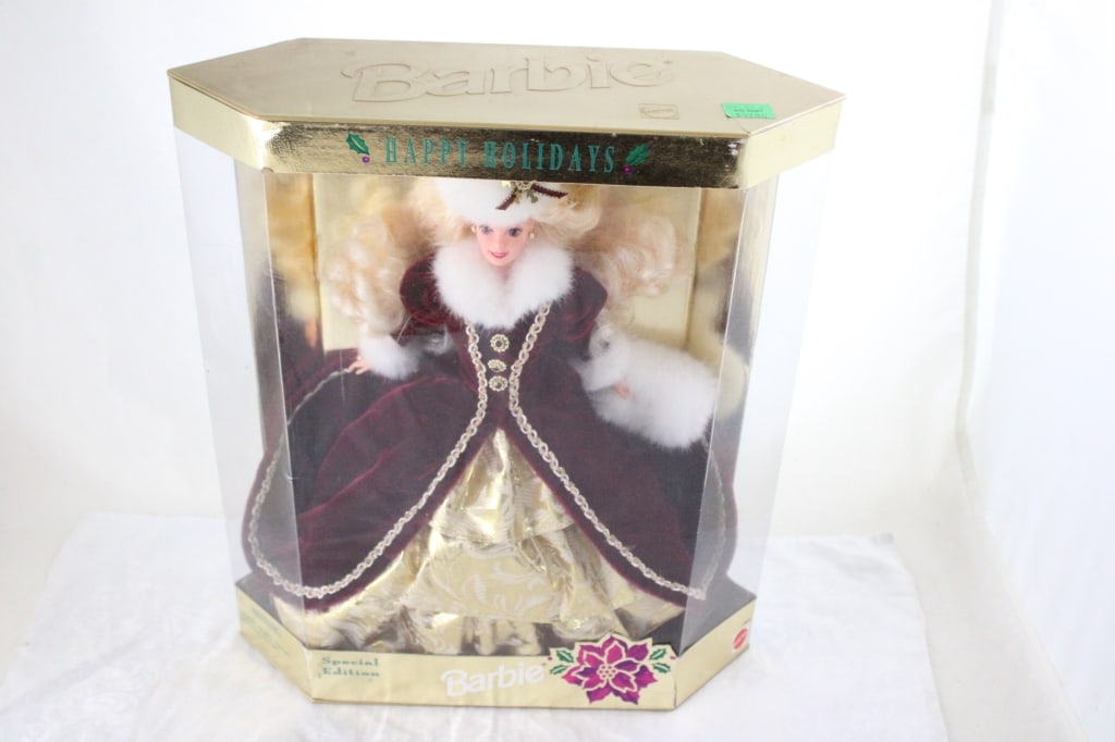 2 Holiday Barbies Happy Holidays in Boxes - 10