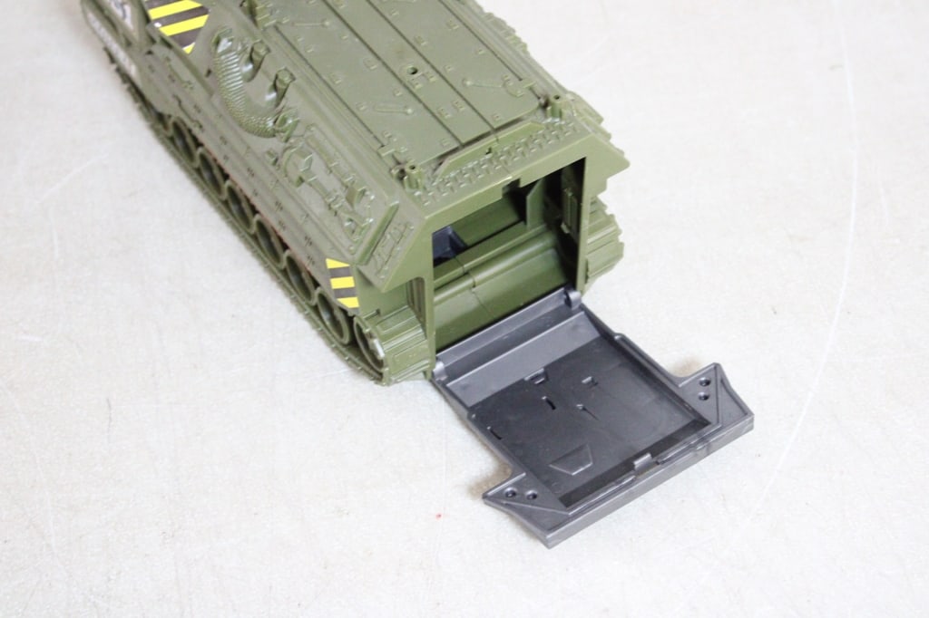 3 Military Vehicles- Lanard Tanks & Heroes Badger - 19