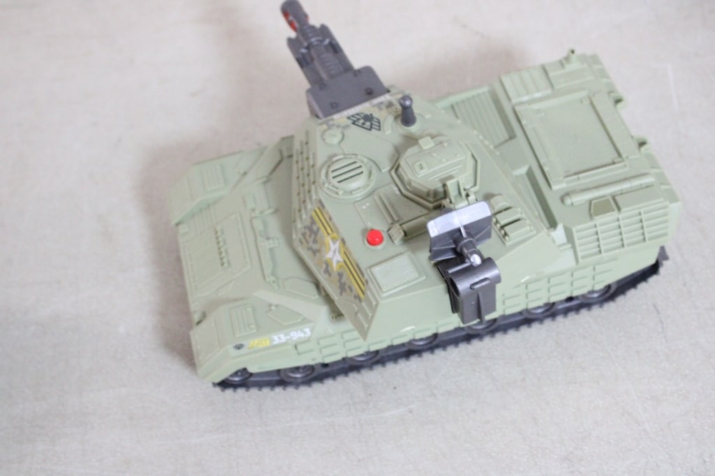 3 Military Vehicles- Lanard Tanks & Heroes Badger - 9
