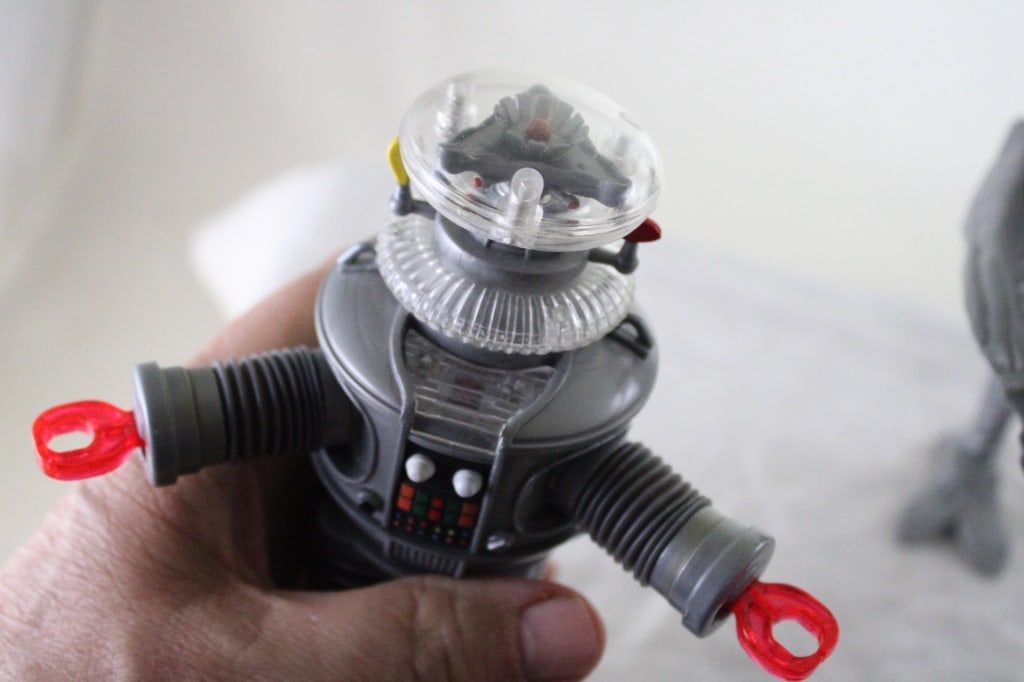 10" Bandai Alpha 5 Talking Power Ranger & More - 8