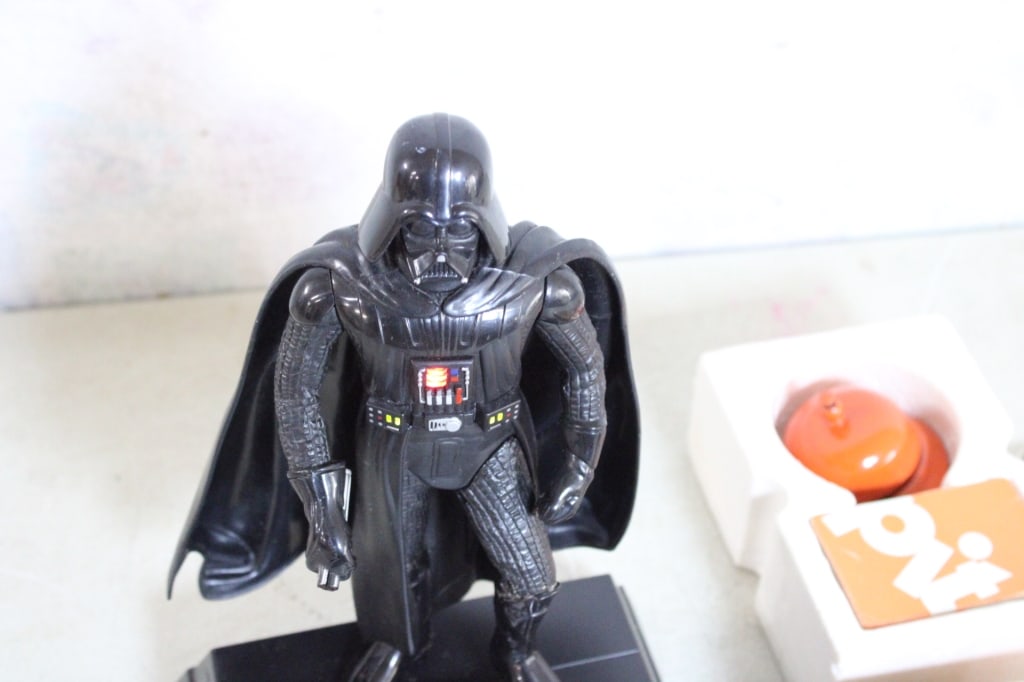 Talking Darth Vader, Pit Game & 9 Decks Cards - 4