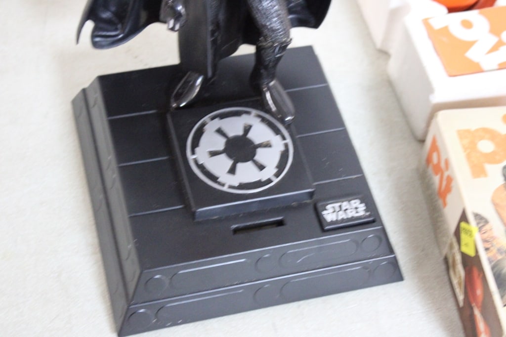 Talking Darth Vader, Pit Game & 9 Decks Cards - 5