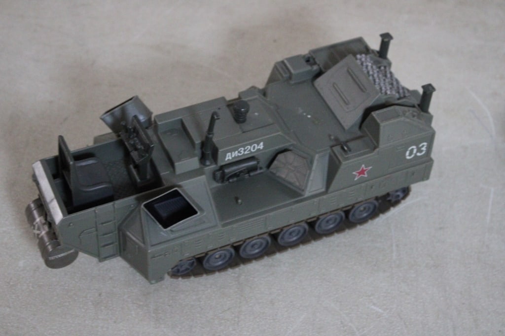 M1 Abrams Tank, Hasbro Indiana Jones Jungle Cutter - 3