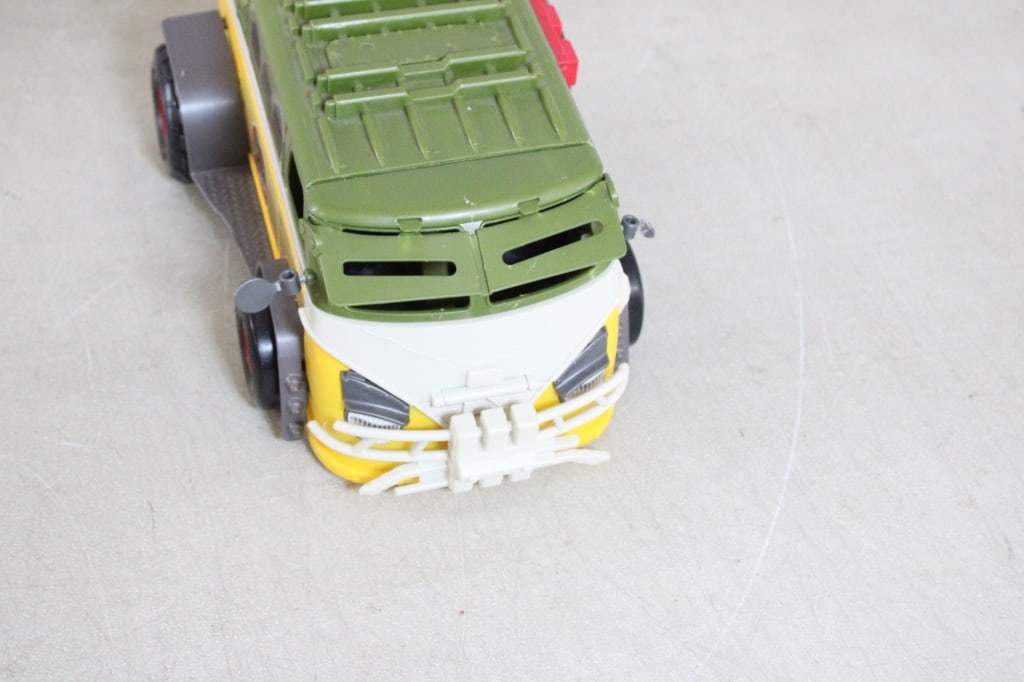 4 Teenage Mutant Turtles Vehicles - 11