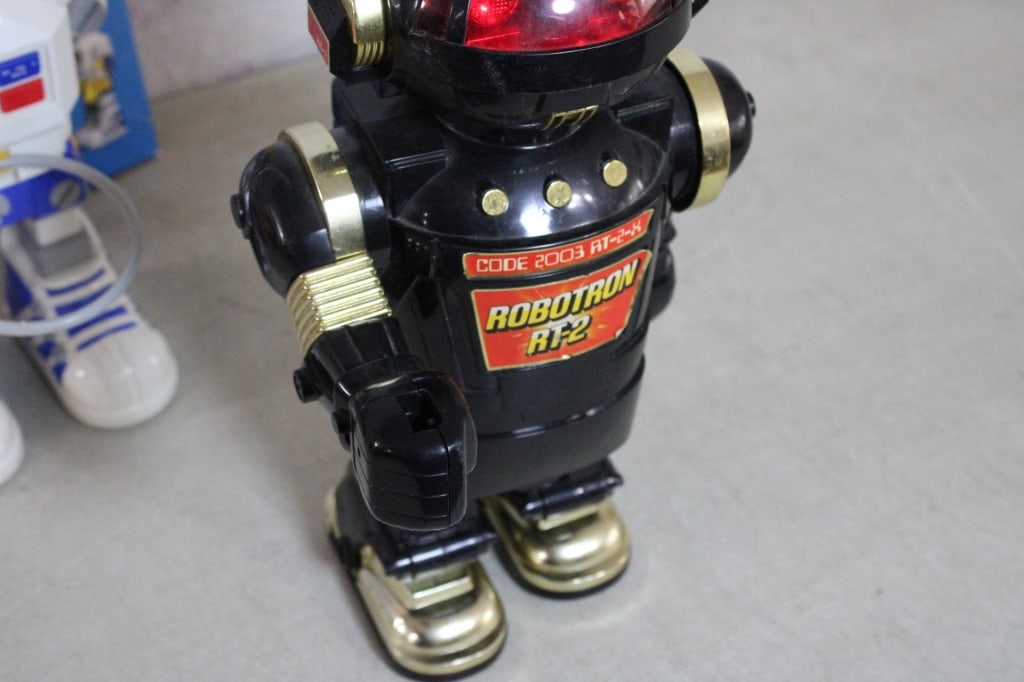 My Pal 2 Talking Robot & Robotron Robot RT2 - 10