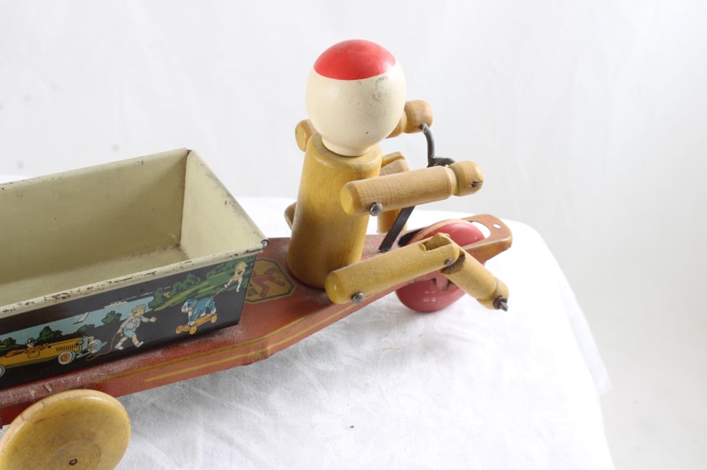 1930's Pete Hustler Wood/Tin Pull Behind Toy - 5