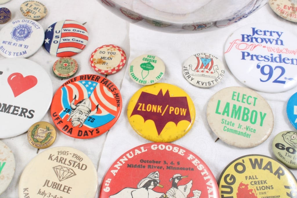 Vintage Fish Bowl & Advertising Pinbacks - 10