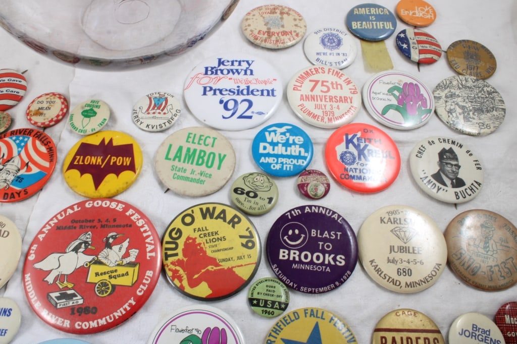 Vintage Fish Bowl & Advertising Pinbacks - 14