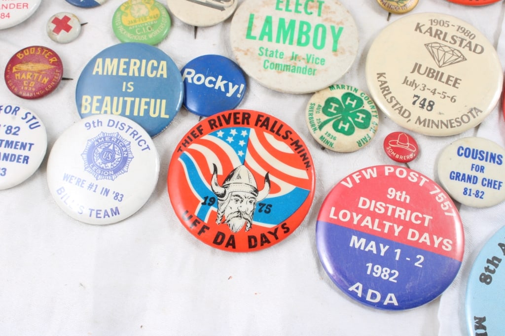 Vintage Fish Bowl & Advertising Pinbacks - 7