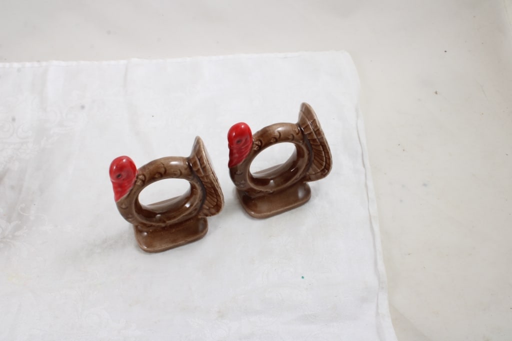 25 Porcelain Figural & Other Napkin Rings - 12